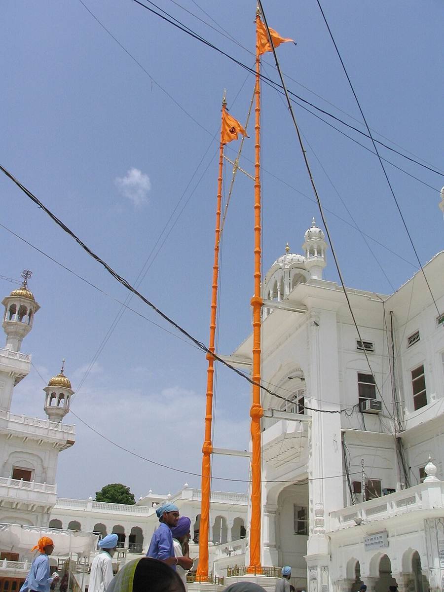 Fixed Nishan Sahib